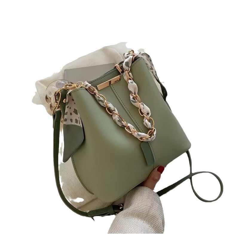 New Autumn And Winter Ladies Crossbody Fashion Casual Armpits One Shoulder Versatile Bucket Bag