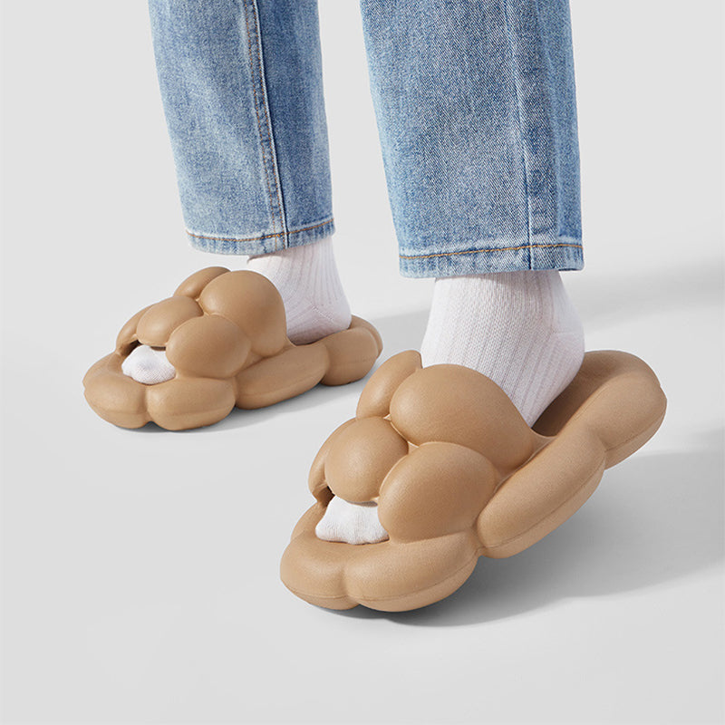 Weiche Cloud-Design-Hausschuhe Niedliche Hausschuhe für Frauen Outdoor- und Indoor-Badezimmerpantoffeln