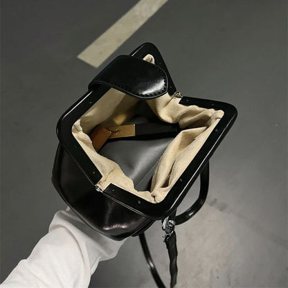 Boston Retro Casual Portable Clip Bag 
