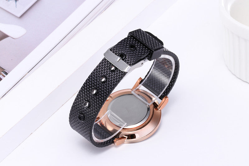 Modische kreative Quarzuhren für Paare, digitale Uhren mit Mesh-Armband