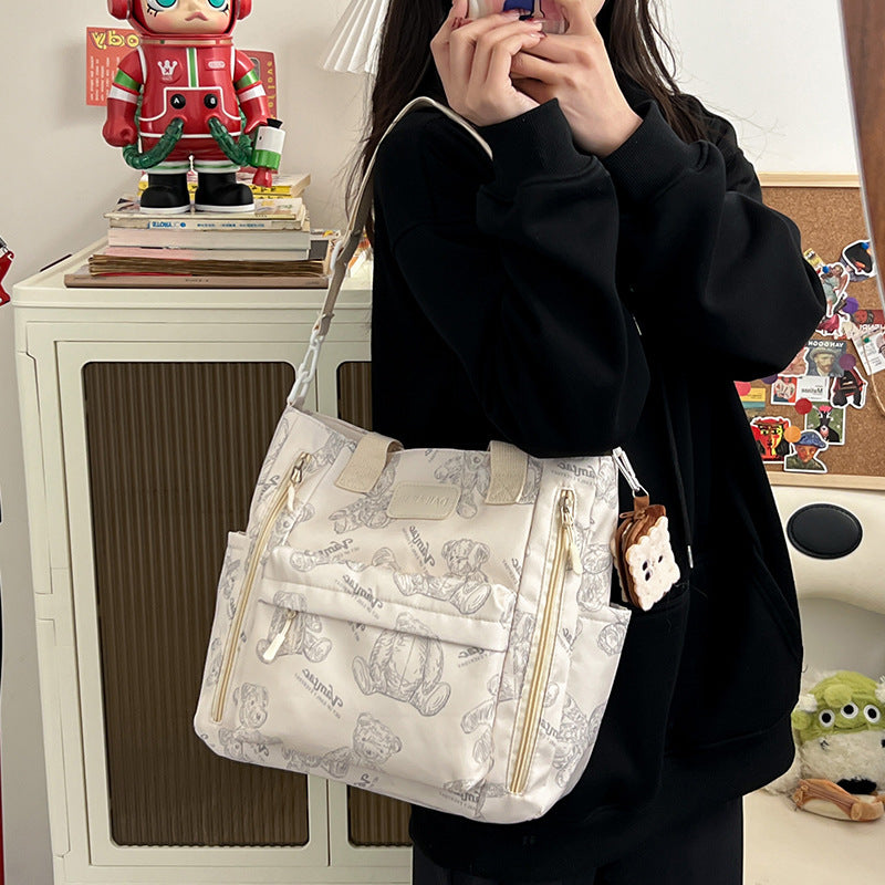Bear Print Große Kapazität Multi-Pocket Tote Bag Umhängetasche Crossbody Leicht zum Ausgehen Handtasche
