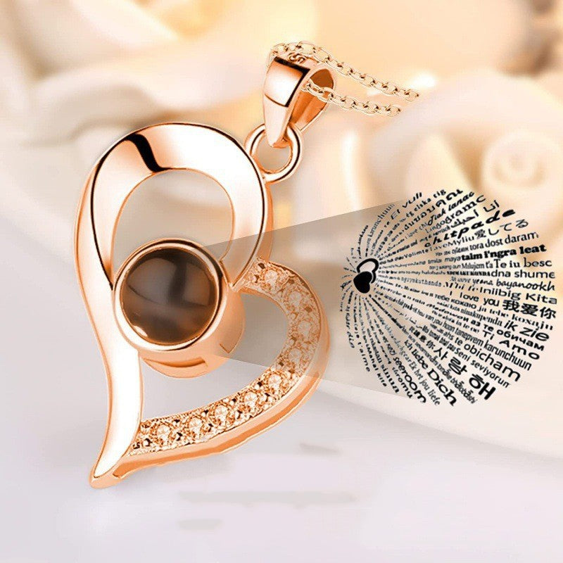 Necklace with projection &