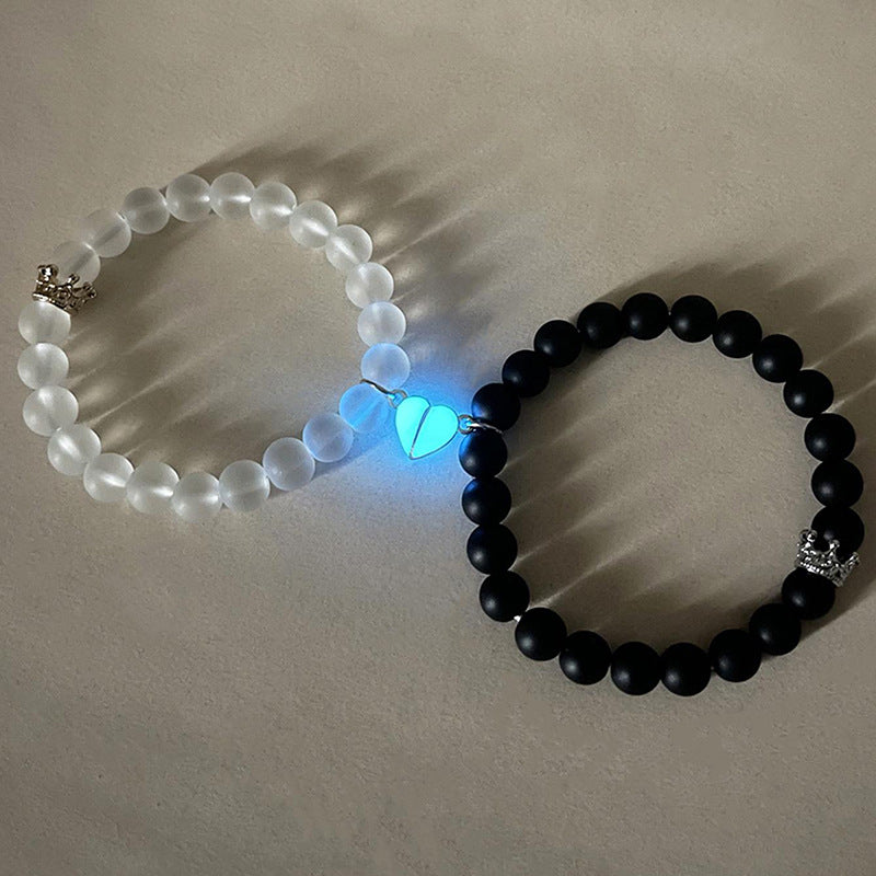 Handgefertigtes Kronen-Perlen-Charms-Armband, leuchtendes Herz, im Dunkeln leuchtendes Partnerarmband für Liebhaber, Männer und Frauen, fluoreszierendes Geschenk