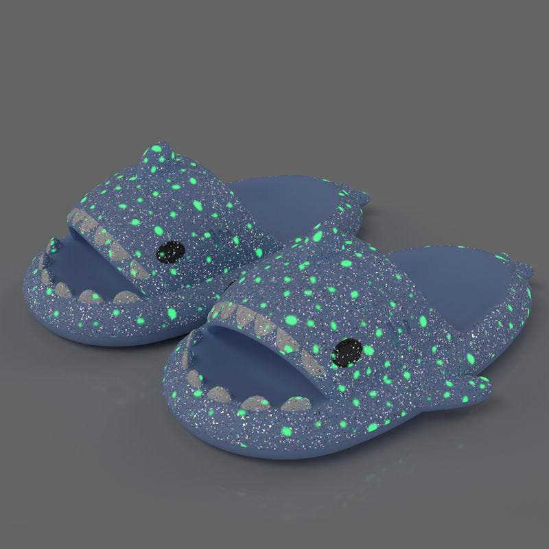 Haifisch-Pantoffeln mit Sternennacht-Lichtdesign, Badezimmerpantoffeln für Paare, Hausschuhe für Frauen