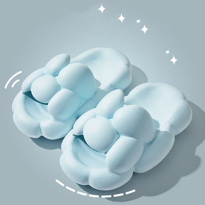 Weiche Cloud-Design-Hausschuhe Niedliche Hausschuhe für Frauen Outdoor- und Indoor-Badezimmerpantoffeln