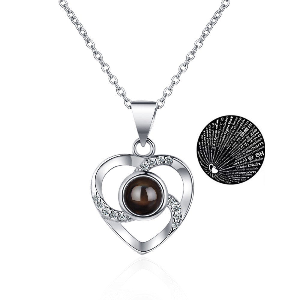 Necklace with projection &