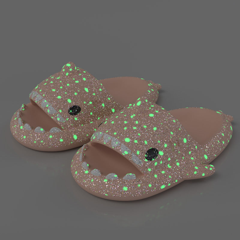 Haifisch-Pantoffeln mit Sternennacht-Lichtdesign, Badezimmerpantoffeln für Paare, Hausschuhe für Frauen