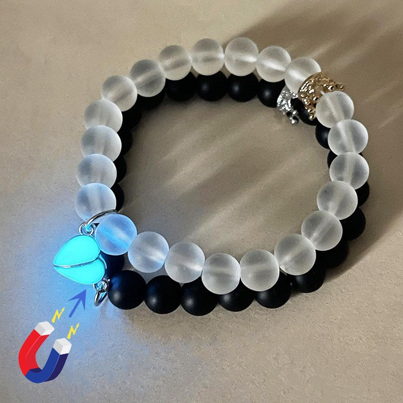 Handgefertigtes Kronen-Perlen-Charms-Armband, leuchtendes Herz, im Dunkeln leuchtendes Partnerarmband für Liebhaber, Männer und Frauen, fluoreszierendes Geschenk
